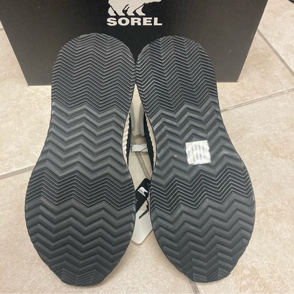 Sorel OUT N ABOUT™ III CONQUEST BOOT. Black & White. Size 9. New in Box. - Picture 15 of 16